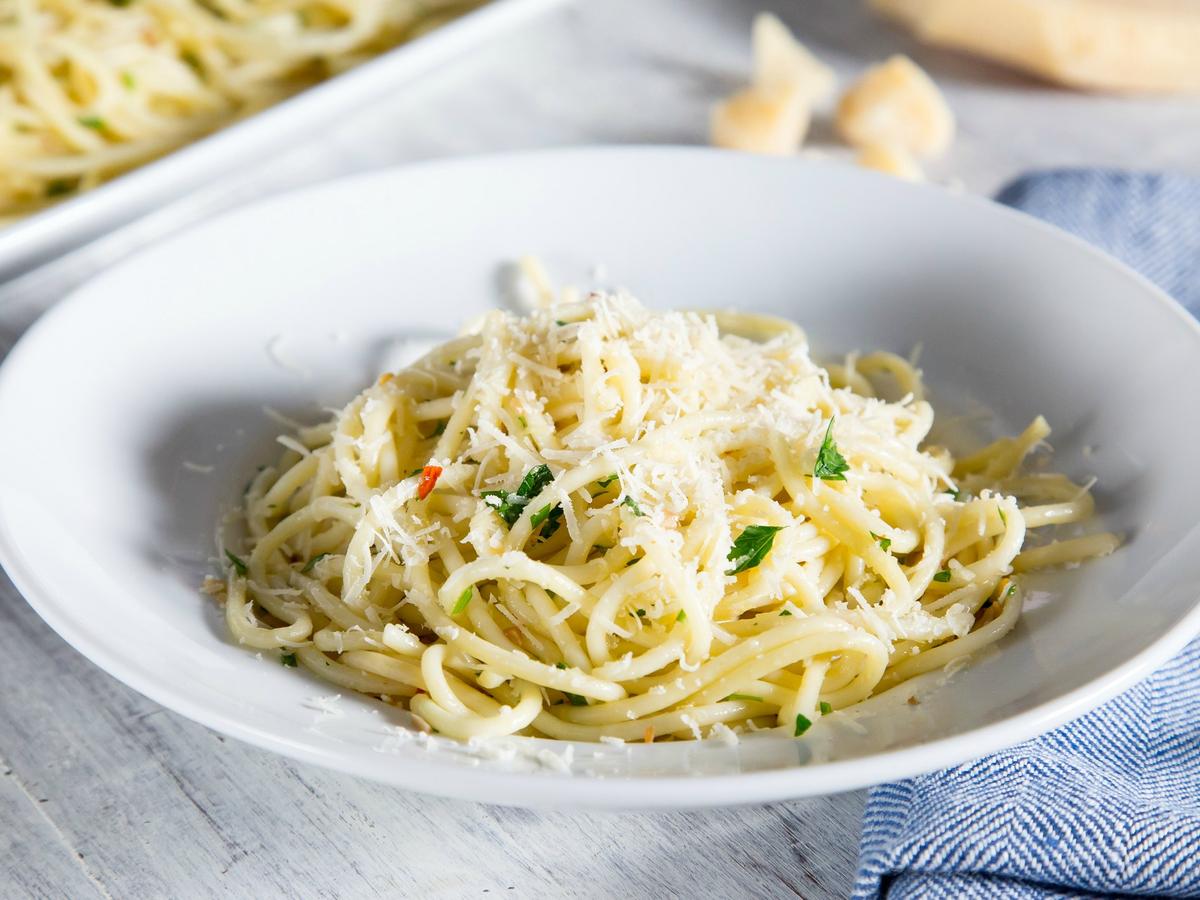 Olive Oil and Garlic Pasta